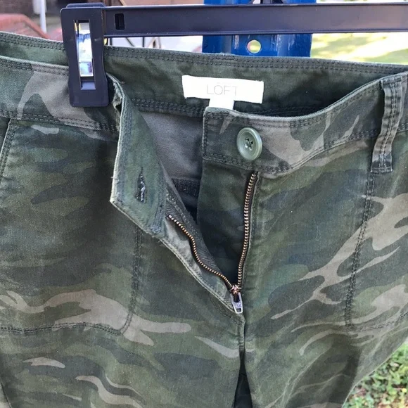 Ann Taylor LOFT Julie Olive Green Camo Trousers Pants Button Back Pockets 10 - Picture 6 of 15